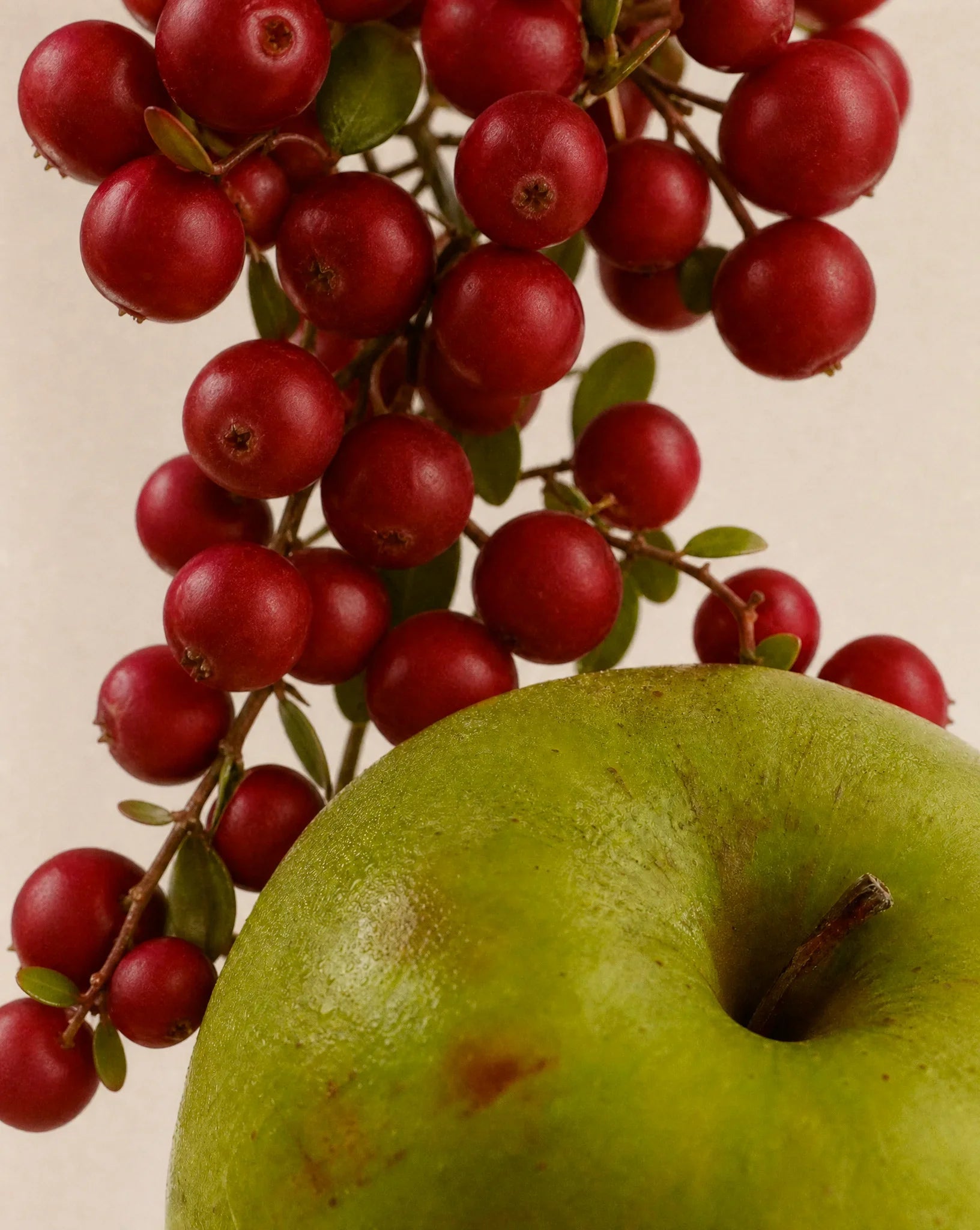 Lingonberry 250g Scented Soy Candle